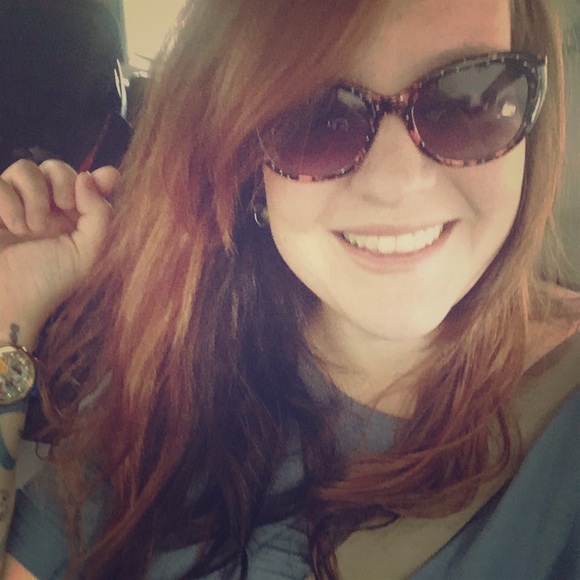 Welcome to our closet! 💜 - Picture 1 of 4